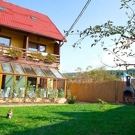 Casa Πανσιόν 3*